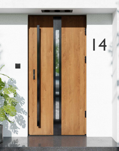 Drzwi zewnętrzne do domu z pochwytem i ościeżnicą drewnianą Otto 12 Noir w systemie Wood extra