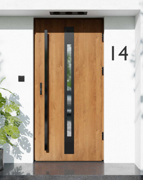 Drzwi zewnętrzne do domu z pochwytem i ościeżnicą drewnianą Otto 31 Noir Matt w systemie Wood extra